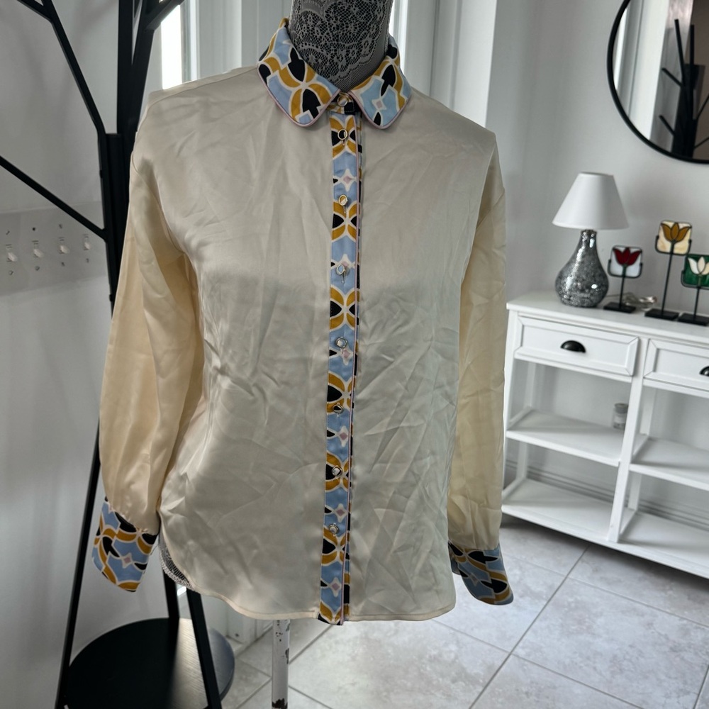 Bailey 44 Cream Casual Button Down Shirt with Floral Trim